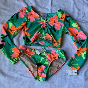 Art Class Bikini set size M 8
Two piece